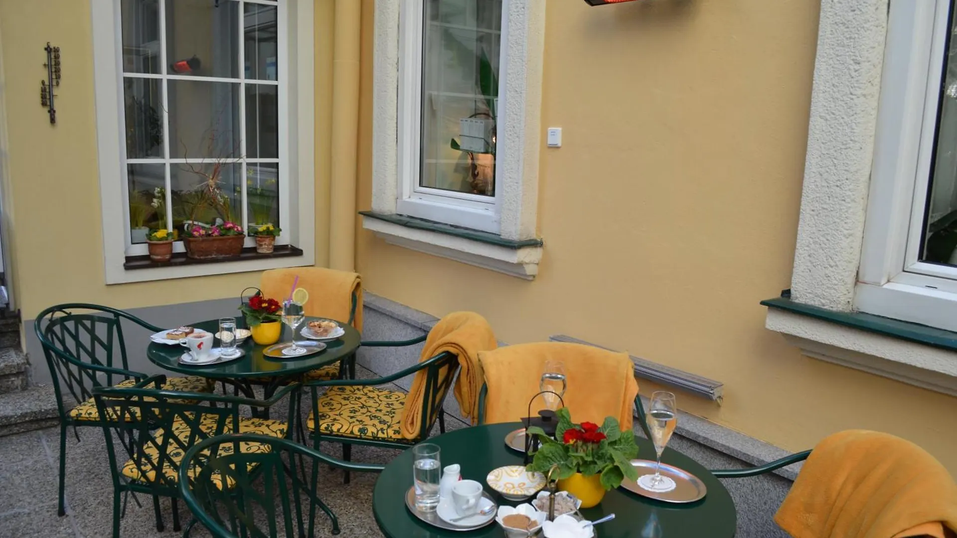 Hotel Jaeger - Family Tradition Since 1911 Vienna