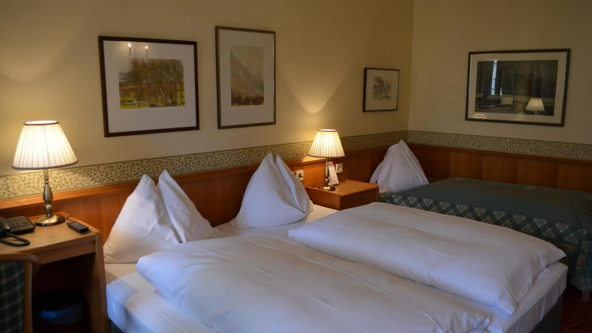 Hotel Jaeger - Family Tradition Since 1911 Vienna