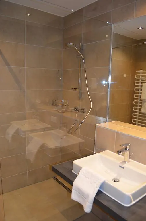 ****  Hotel Jaeger - Family Tradition Since 1911 Vienna Austria