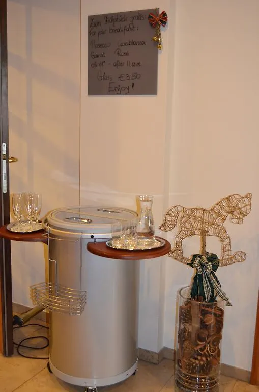 Hotel Jaeger - Family Tradition Since 1911 Vienna