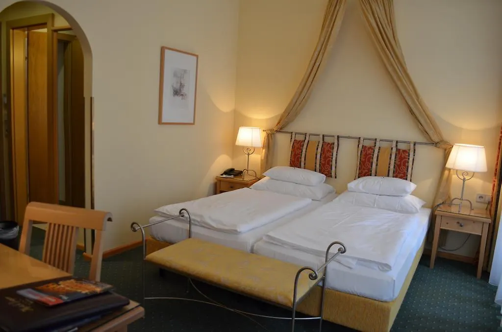 Hotel Jaeger - Family Tradition Since 1911 Vienna