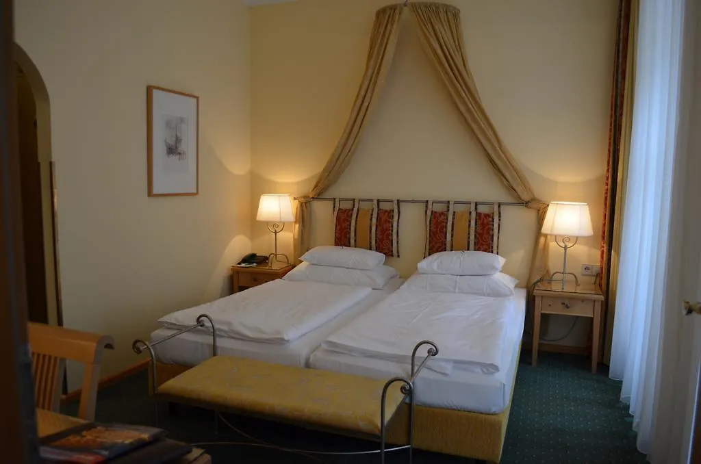 Hotel Jaeger - Family Tradition Since 1911 Vienna