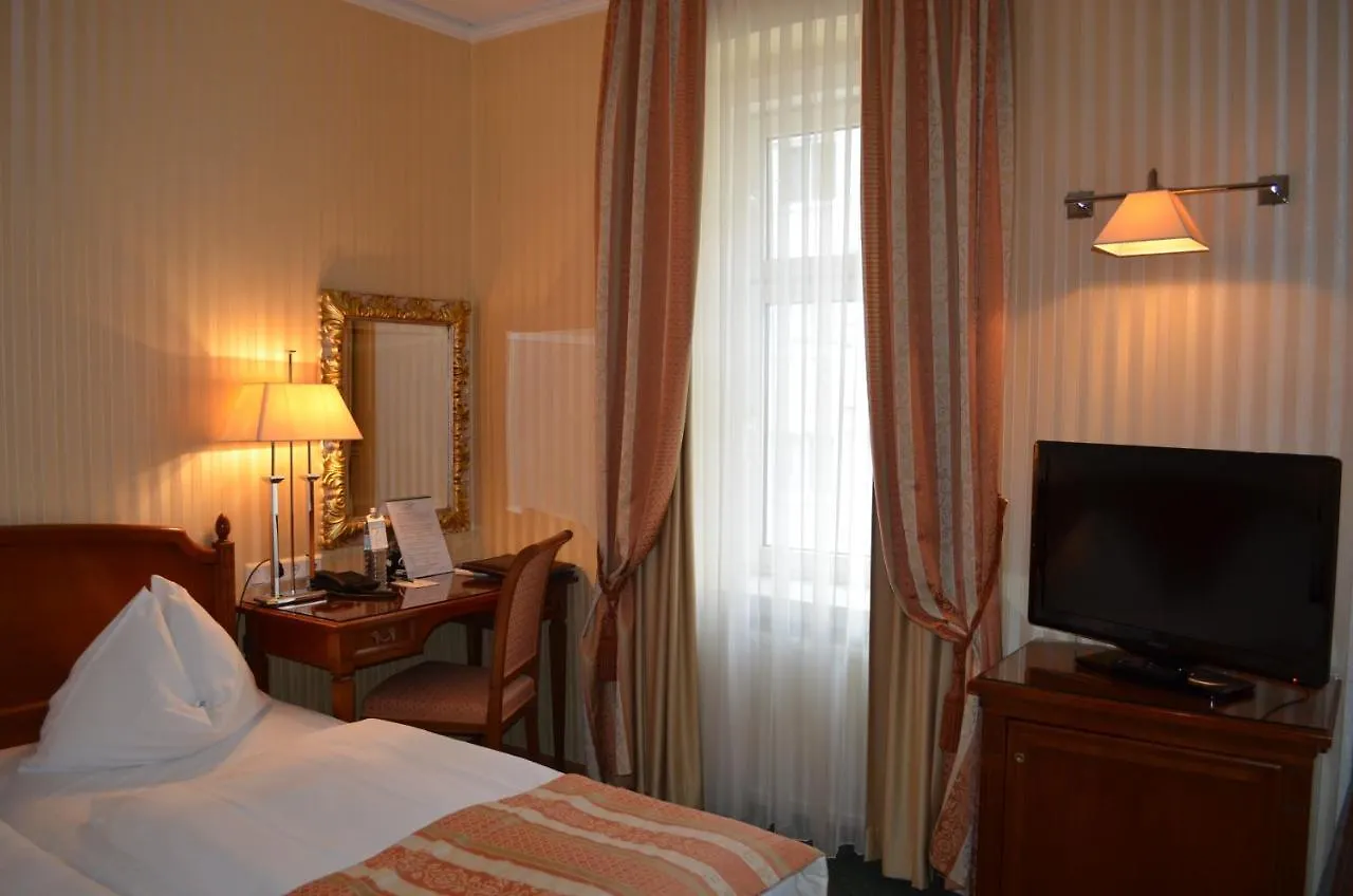 Hotel Jaeger - Family Tradition Since 1911 Vienna Austria