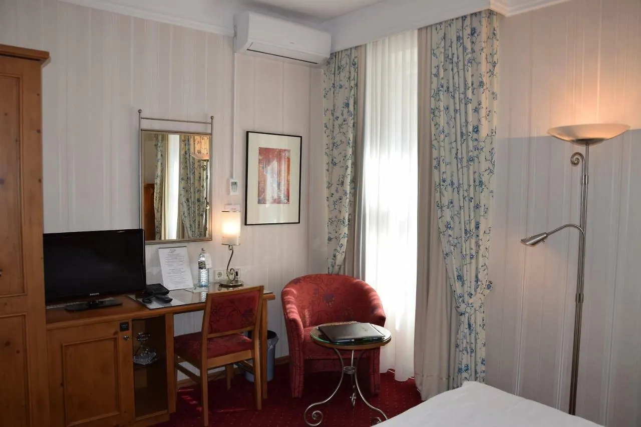 Hotel Jaeger - Family Tradition Since 1911 Vienna