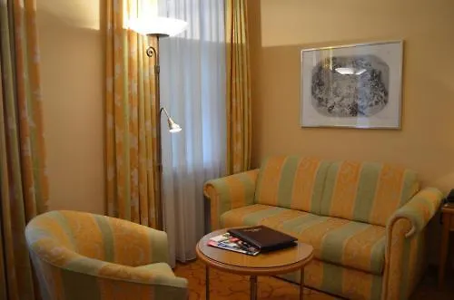 Hotel Jaeger - Family Tradition Since 1911 Vienna